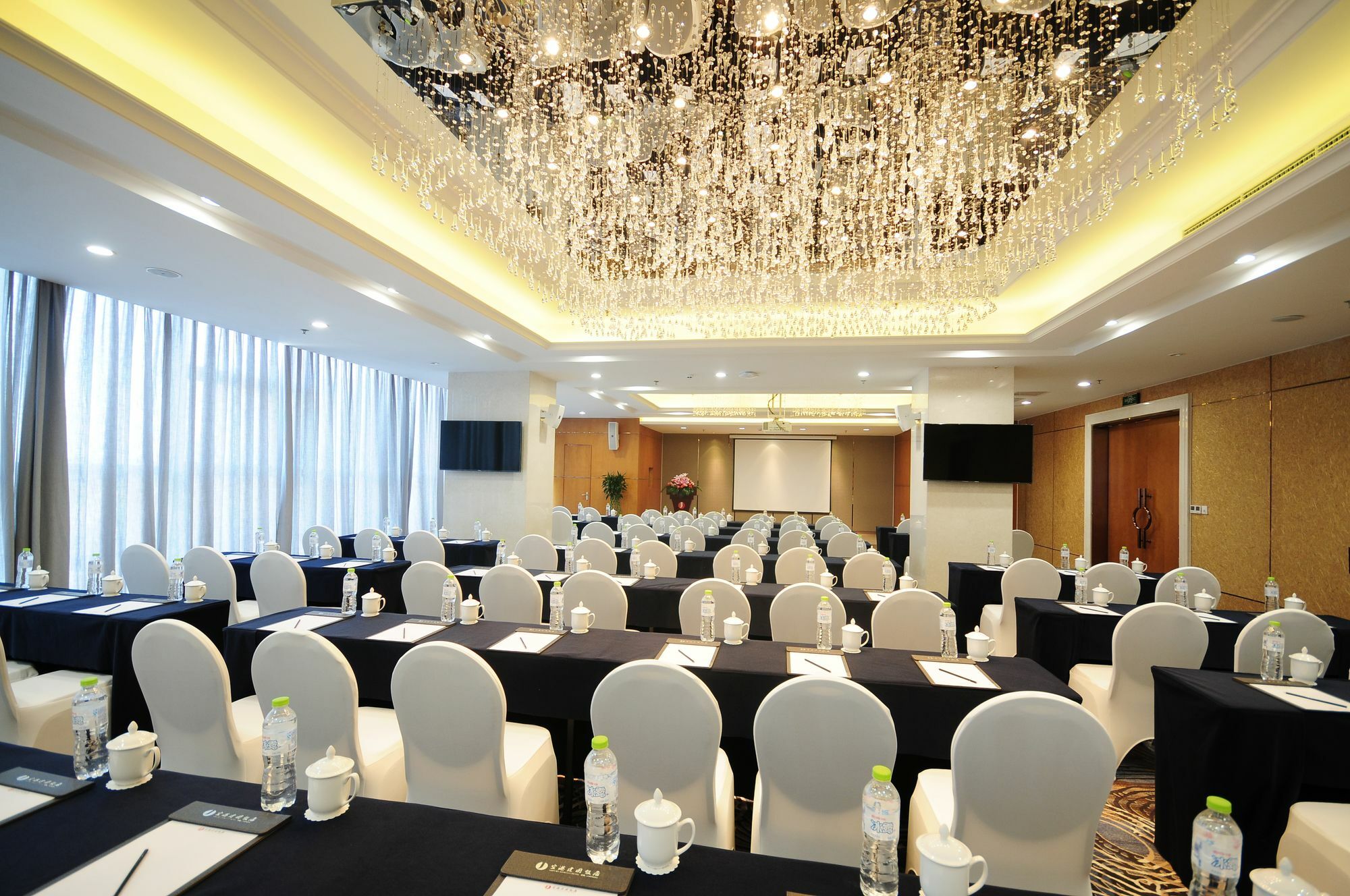 Airport Jianguo Hotel Chengdu Zewnętrze zdjęcie